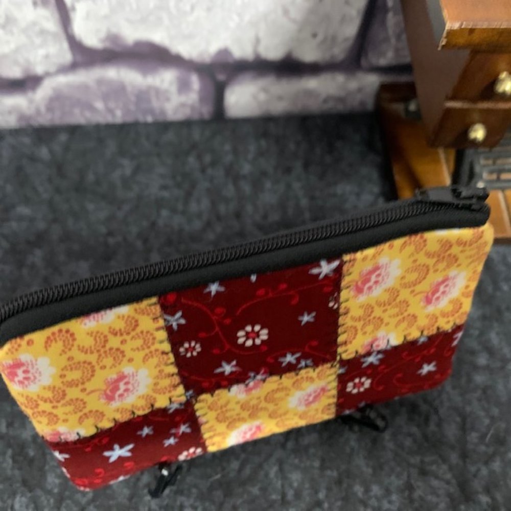 Quilted Wallet/Coin Pouch - Picture 3 of 7